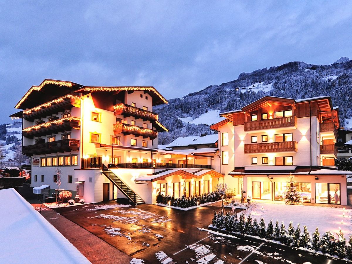 Bergurlaub über Silvester 2026/27 im Hotel Theresia in Ramsau im Zillertal